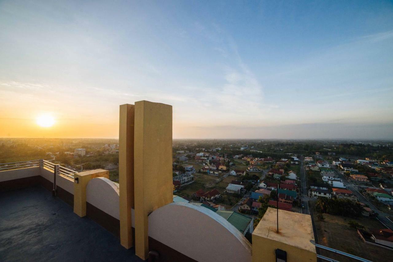 Reddoorz Premium @ Cityland Tagaytay 2 Tagaytay City Extérieur photo